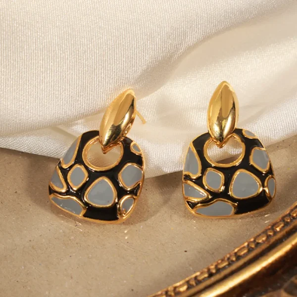 Geometric glazed enamel leopard print earrings fashionable and elegant accessories