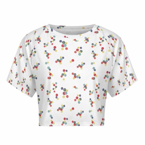 Short sleeved navel exposed