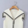 Fashionable slim fit contrasting retro navy neck knitted vest for women